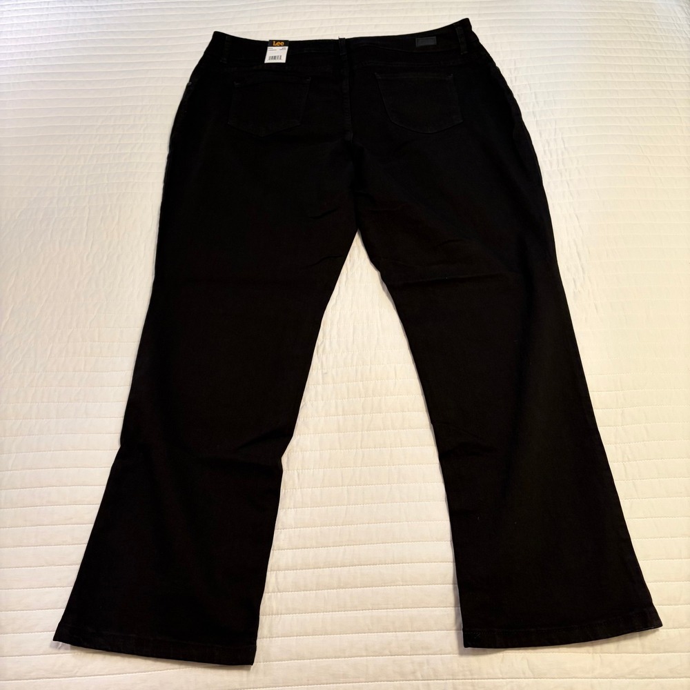 Lee Jeans Instantly Slims Black Relaxed Fit Straight Leg Jean Womens 20W NWT - Picture 4 of 8